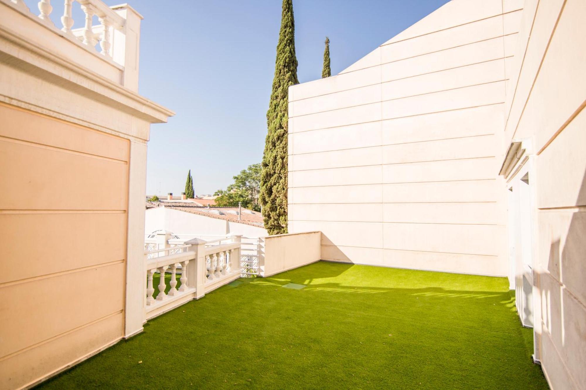 Apartamentos Plaza De Santiago - Estudios Turisticos - 1 Llave Pinto Bagian luar foto