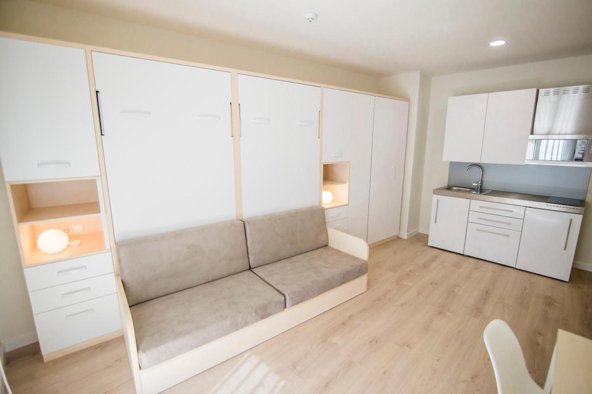 Apartamentos Plaza De Santiago - Estudios Turisticos - 1 Llave Pinto Bagian luar foto