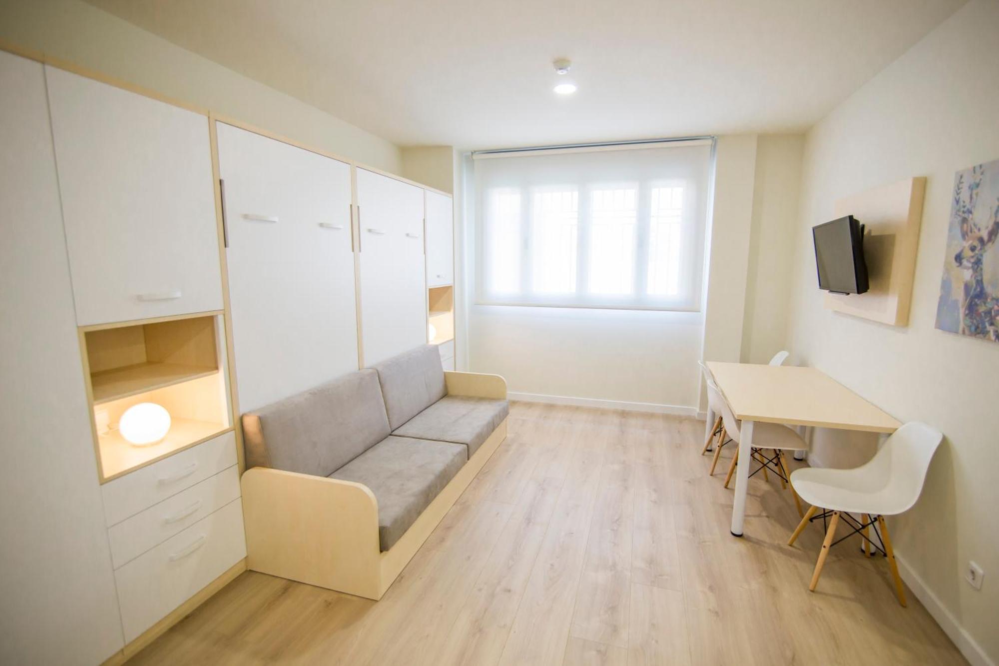 Apartamentos Plaza De Santiago - Estudios Turisticos - 1 Llave Pinto Bagian luar foto