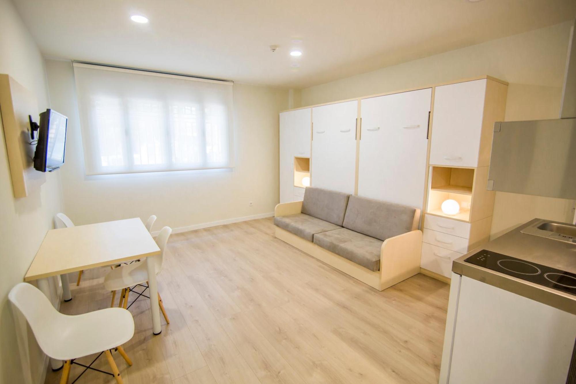 Apartamentos Plaza De Santiago - Estudios Turisticos - 1 Llave Pinto Bagian luar foto