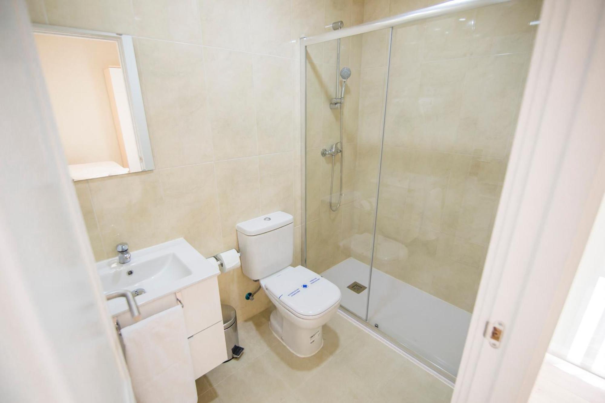 Apartamentos Plaza De Santiago - Estudios Turisticos - 1 Llave Pinto Bagian luar foto