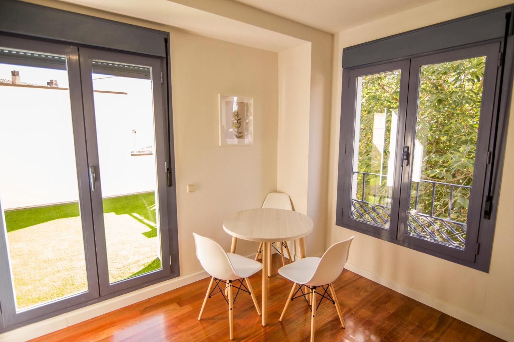 Apartamentos Plaza De Santiago - Estudios Turisticos - 1 Llave Pinto Bagian luar foto