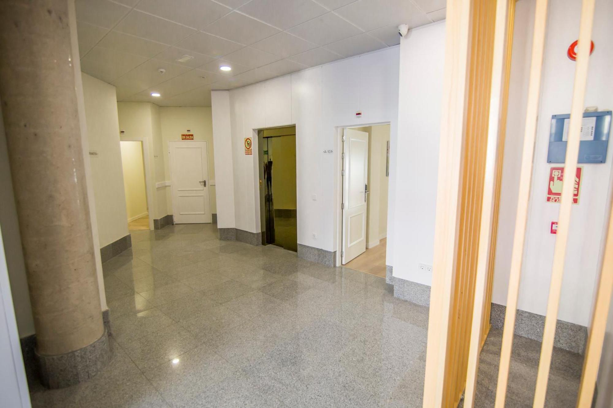 Apartamentos Plaza De Santiago - Estudios Turisticos - 1 Llave Pinto Bagian luar foto
