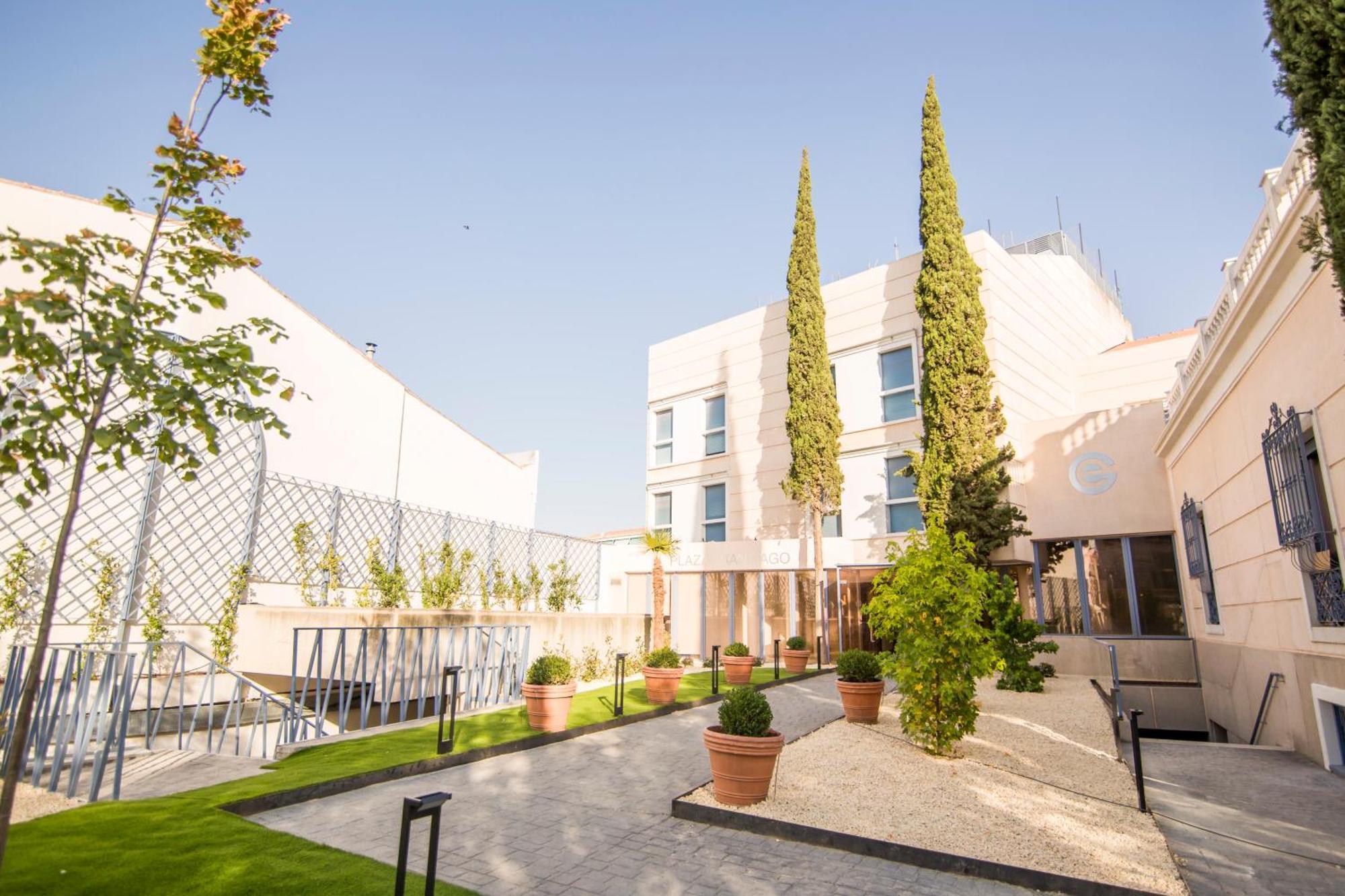 Apartamentos Plaza De Santiago - Estudios Turisticos - 1 Llave Pinto Bagian luar foto
