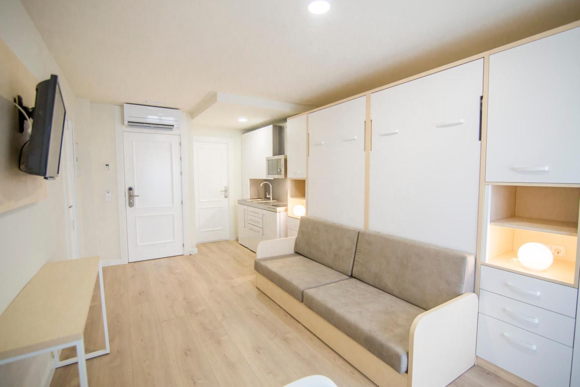Apartamentos Plaza De Santiago - Estudios Turisticos - 1 Llave Pinto Bagian luar foto