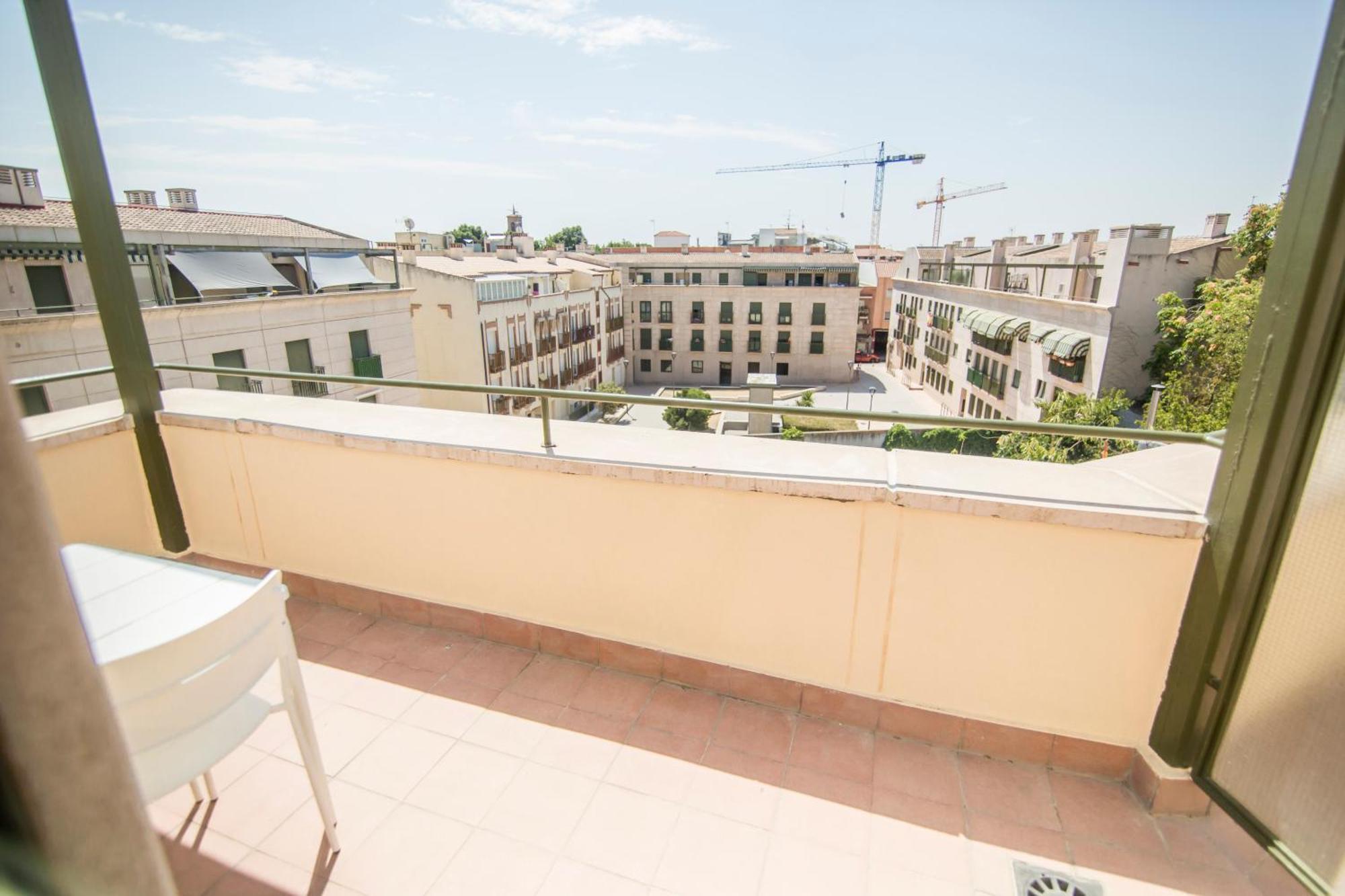 Apartamentos Plaza De Santiago - Estudios Turisticos - 1 Llave Pinto Bagian luar foto