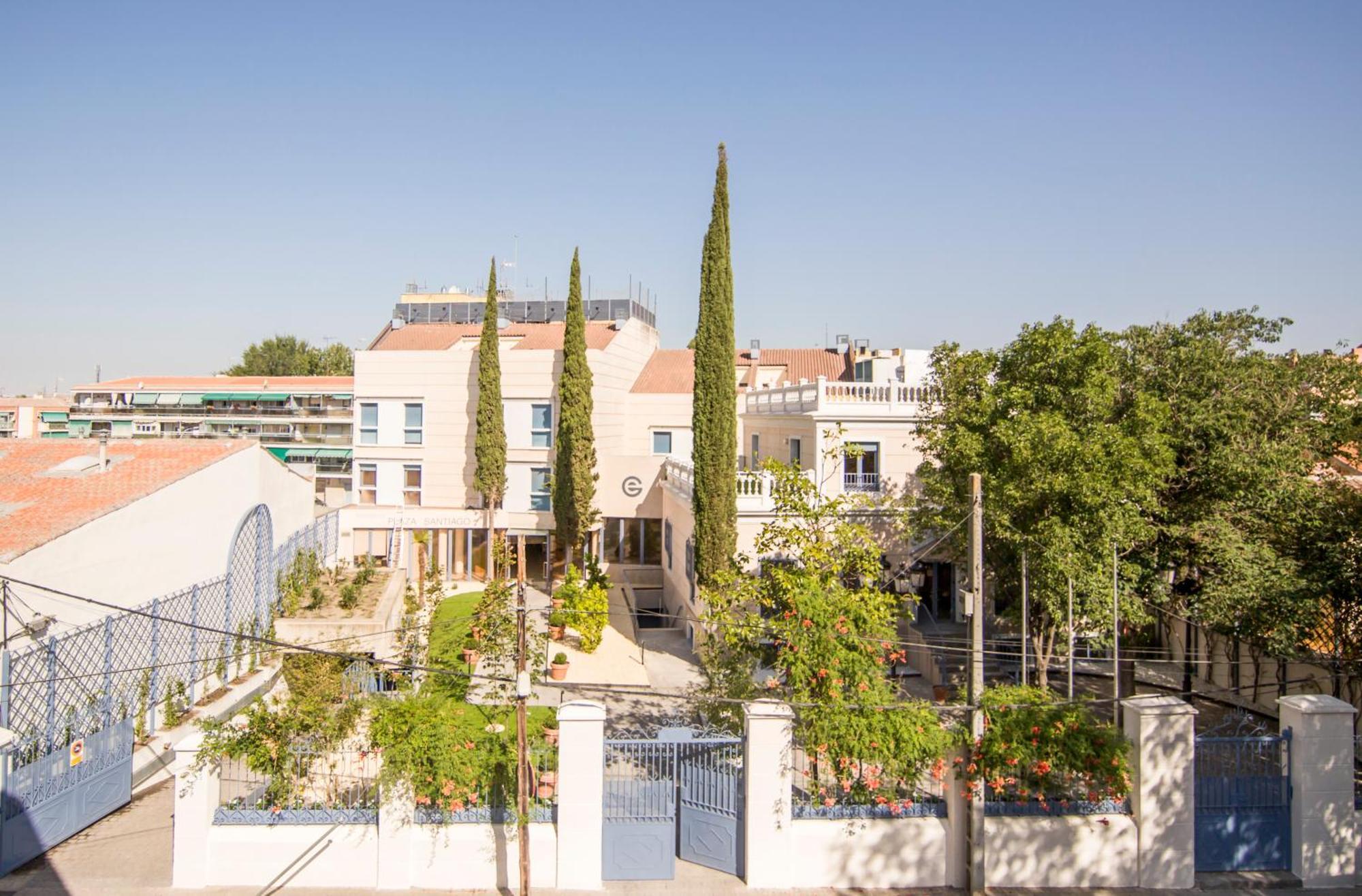 Apartamentos Plaza De Santiago - Estudios Turisticos - 1 Llave Pinto Bagian luar foto
